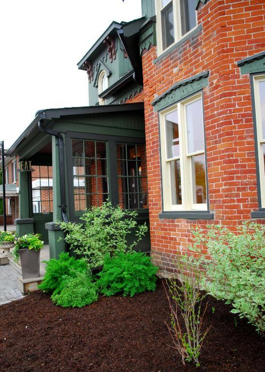 St Andrew Suites Fergus Екстер'єр фото