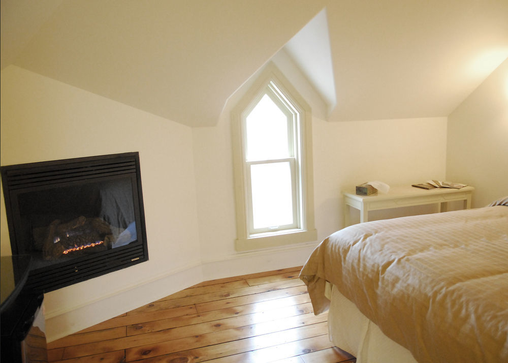St Andrew Suites Fergus Екстер'єр фото
