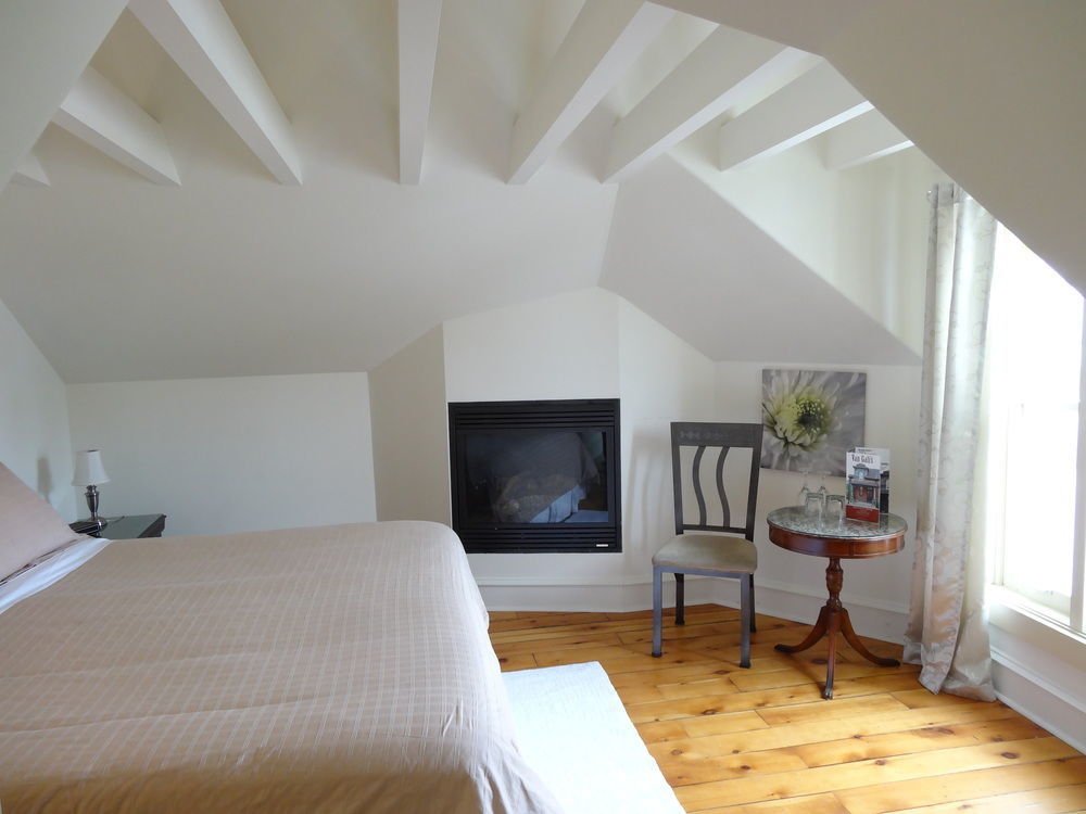 St Andrew Suites Fergus Екстер'єр фото